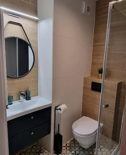 Osiem Gwiazdek * Dziwnówek